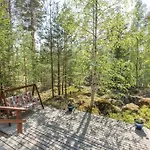 Chalet Poukama Paeijaetsalo