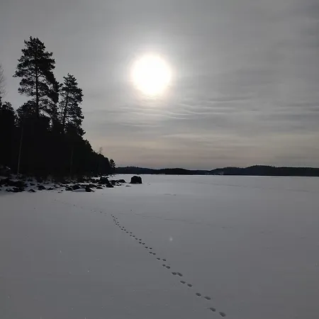 Poukama Paeijaetsalo Chalet *