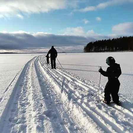 Alpesi faház Poukama Paeijaetsalo
