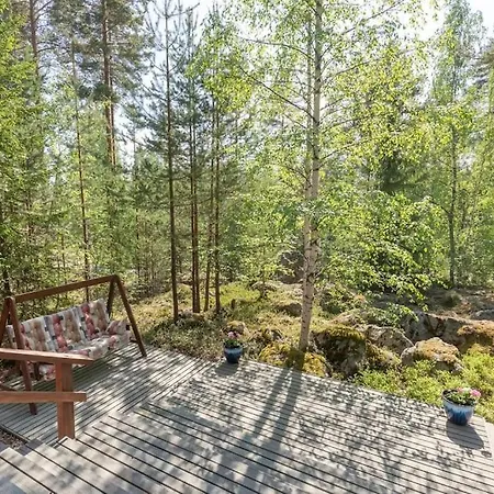 Chalet Poukama Paeijaetsalo