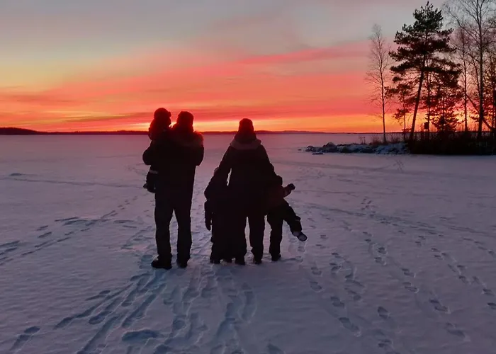 木屋 Poukama Paeijaetsalo *