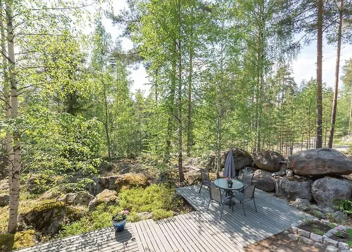 Poukama Paeijaetsalo 木屋 *