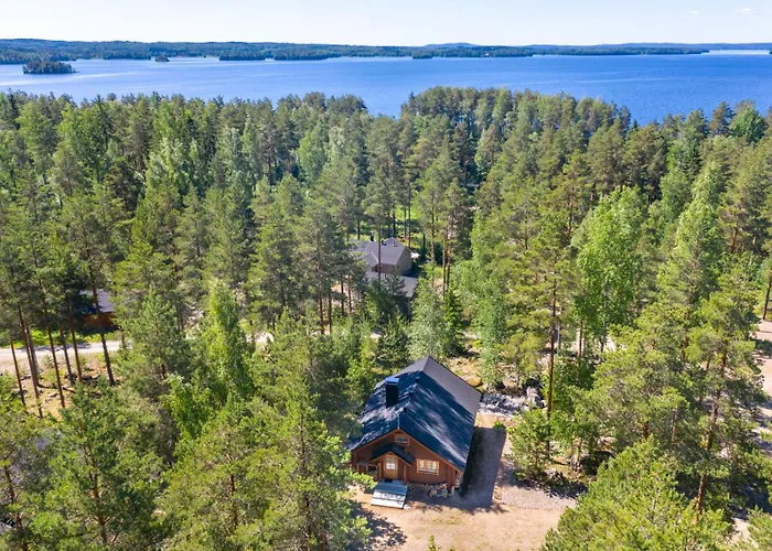 木屋 Poukama Paeijaetsalo *