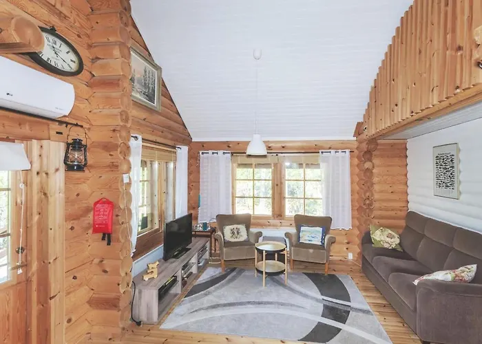 Poukama Paeijaetsalo 木屋 *